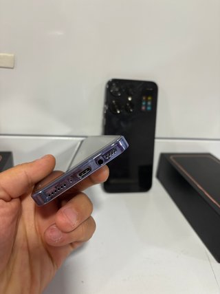 Smartphone 5G Negro y Azul