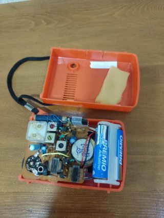 Radio Sanyo RP 1270