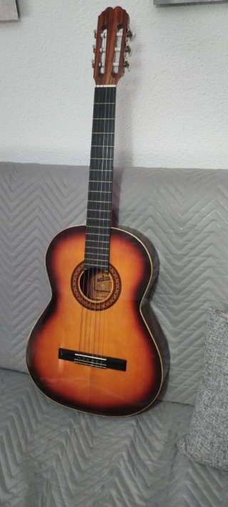 Guitarra Clásica Acústica