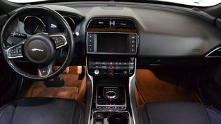 Jaguar XE 2016