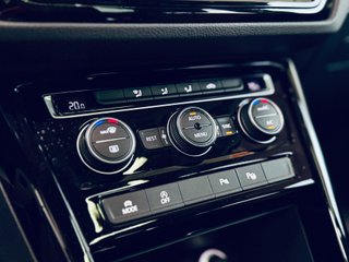 Volkswagen Touran SPORT 2.0 TDI DSG NACIONAL