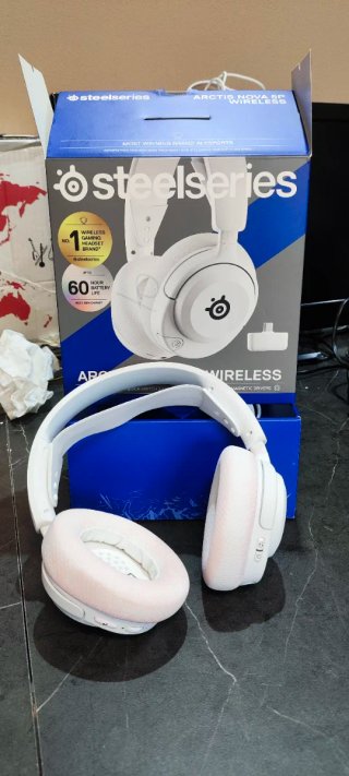 SteelSeries Arctis Nova 5P Wireless Cuffie
