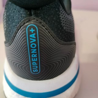 Zapatillas Adidas Supernova+ Negro/Rosa