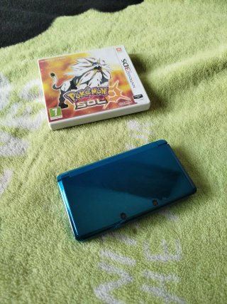 Nintendo 3DS + Pokémon Ultrasole