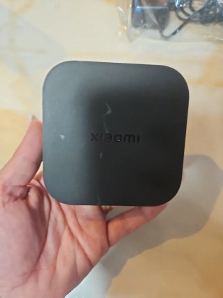 Xiaomi TV Box S con mando y cargador
