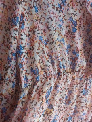 Vestido Zara floral largo talla S (con volantes)