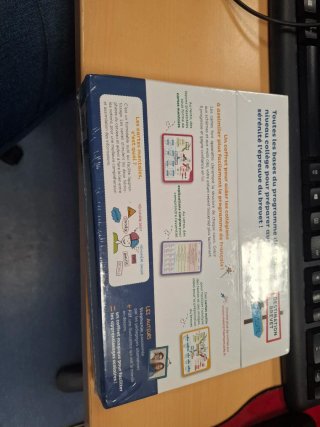 Material práctica idioma francés Sin  estrenar