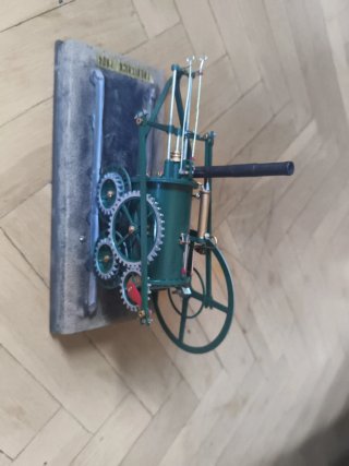 Maqueta primera Locomotora Vapor 1804