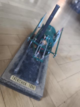 Maqueta primera Locomotora Vapor 1804