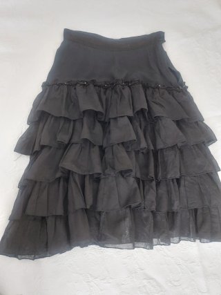Falda de volantes negra talla única