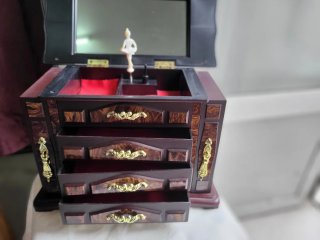 Caja de música bailarina