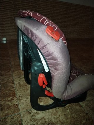 Silla de coche infantil PLAY