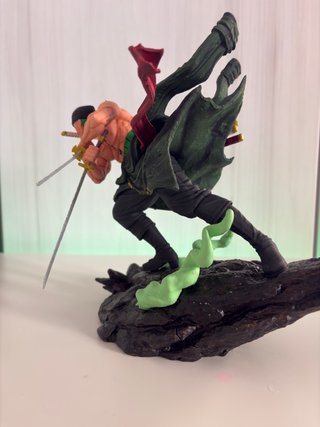 Figura exclusiva Roronoa Zoro (One Piece)