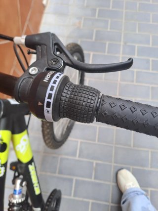 Bicicleta de Montaña Doble Suspensión