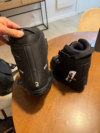 Nuove scarpe da wakeboard taglia 35/38 marca Decathlon