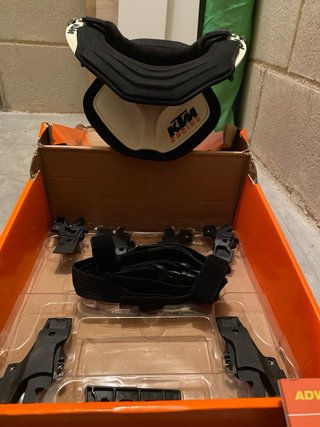 Collarín Leatt KTM Adventure