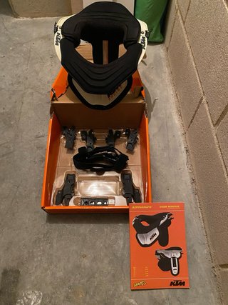 Collarín Leatt KTM Adventure