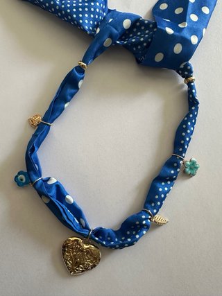 Collana boho con ciondoli cuore e fiore