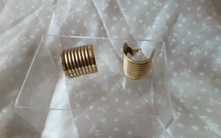 Orecchini vintage dorati a fascia