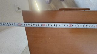 Mesa de estudio con cajoneras