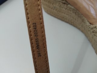 Sandalias Mustang Talla 37 Beige y Dorado
