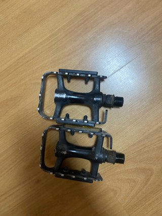 Pedales de bicicleta negros