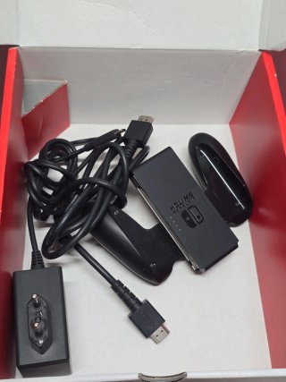 Nintendo Switch OLED Blanca y Negra