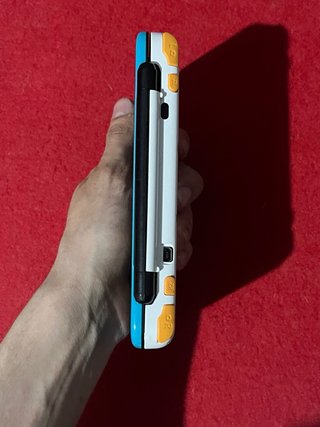 Nintendo 2DS XL Nero/Blu semi HS