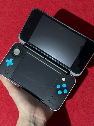 Nintendo 2DS XL Nero/Blu semi HS