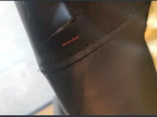 Taburetes Jysk negros y madera