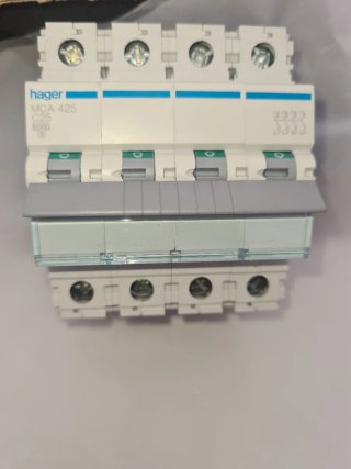Interruptor Hager MCA 425 C25