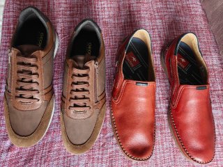 Zapatos Nuevos Marrón y Rojo