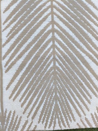Alfombra Exterior Beige y Blanca