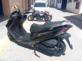 Kymco Xtown 125cc Negra