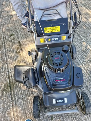 Cortacésped profesional Benza