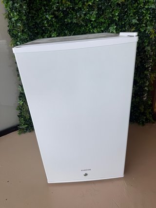 Mini Nevera Blanca