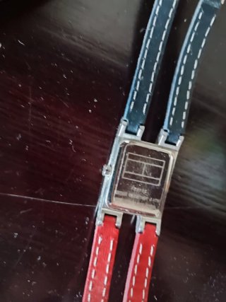 Reloj Tommy Hilfiger Cuadrado