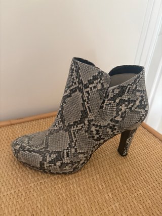 Botines Animal Print Tacón Alto Talla 39