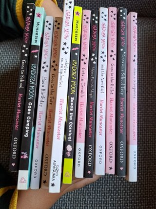 Isadora Moon Saves the Carnival