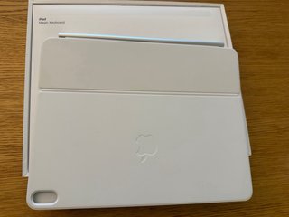 Magic Keyboard iPad Air 13” M2 M3 M4