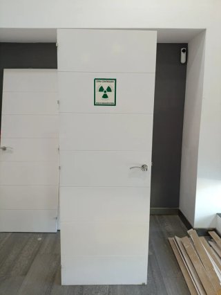 Puertas madera maciza blancas diseño moderno
