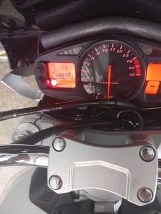 Suzuki GSR 600 Naked Negra/Plata