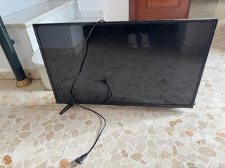 Se vende tele marca hisense