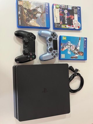 PS4 500GB Negra y Azul