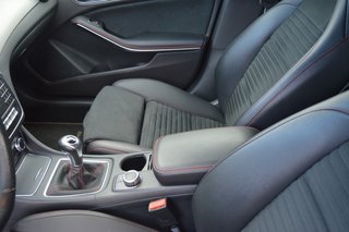 MERCEDES-BENZ Clase CLA 180