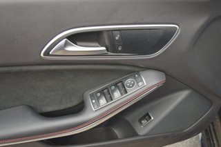 MERCEDES-BENZ Clase CLA 180