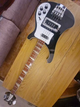 Rickenbacker 4003 Jetglo Bajo Eléctrico