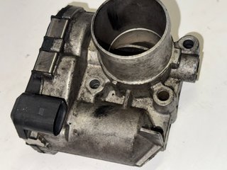 Caja Mariposa Renault 8200330810G