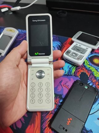 W810i, r306, v800 y U900