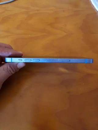 iPhone 14 Plus 256GB en color Azul cielo, Perfecto